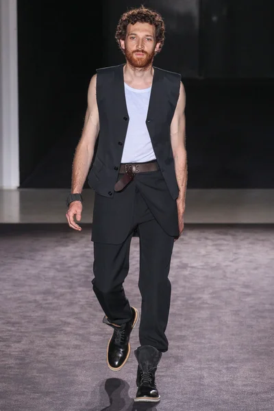 Look 7